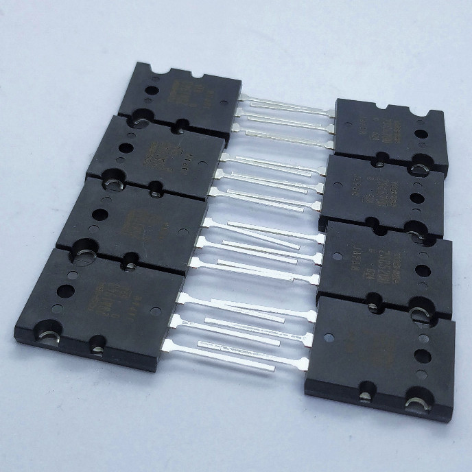 TRANSISTOR TOSHIBA 2SC5200 - 2SA1943 (LOT 524) TR TOSHIBA 2SC 5200 2SA 1943