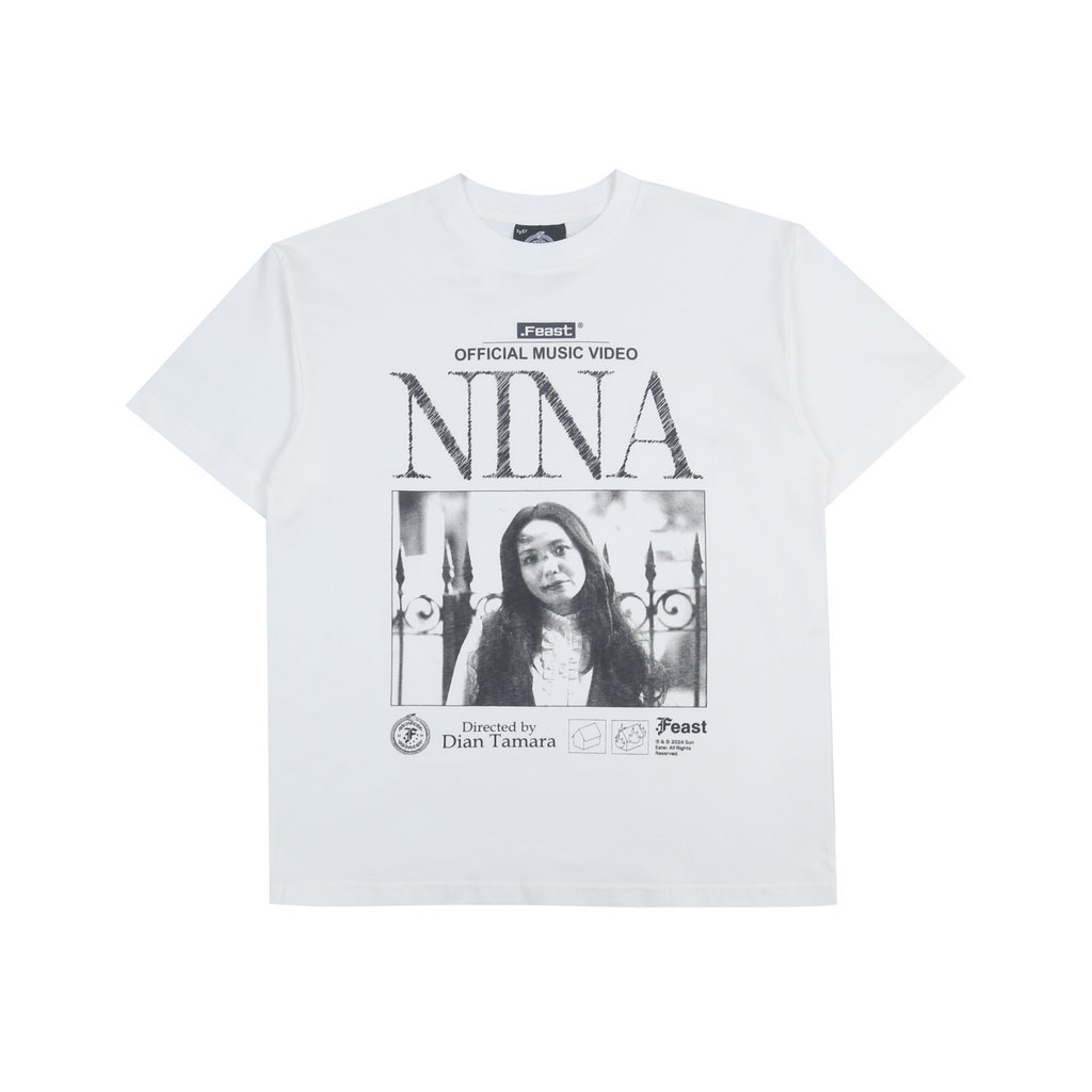 .Feast - Nina MV - T-shirt - Broken White -Kaos