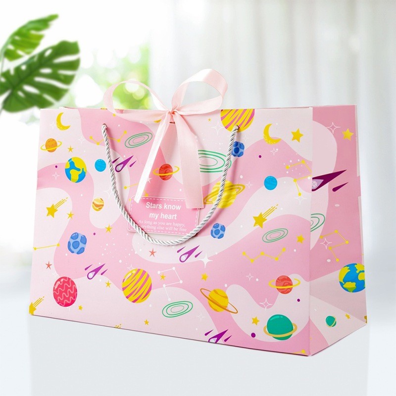 

_% BISA COD Gift Bag Paper Bag Karakter Starry Sky Goodie Bag Tas Kado Qk-