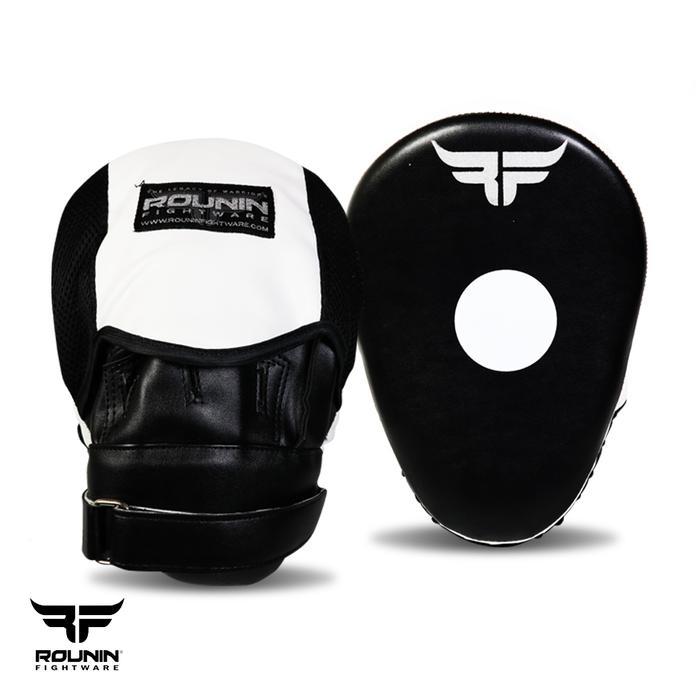 Ready Focus mitt Rounin / punching pad / boxing pad Rounin fightware - Hitam Putih