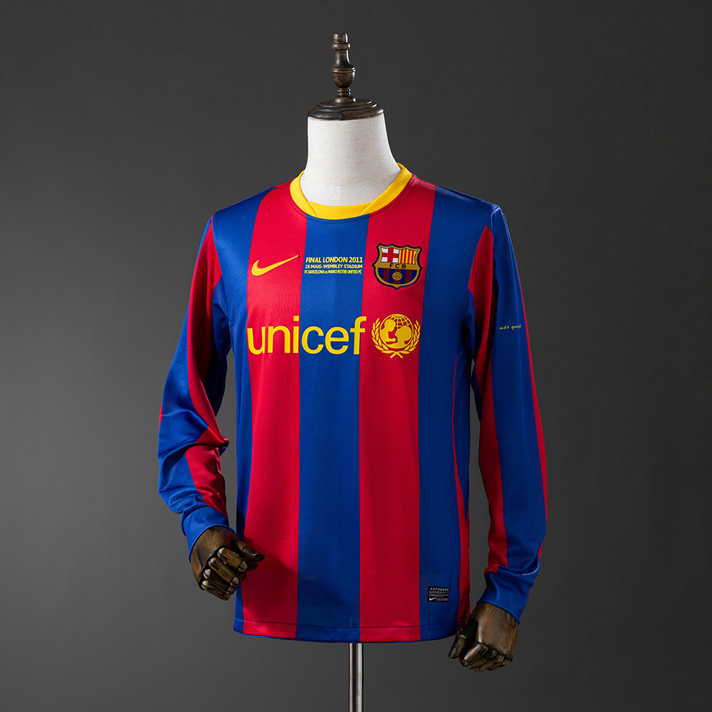 Jersey Barcelona 2010/11 Home Champions League Edition Long Sleeve Retro T shirt pria