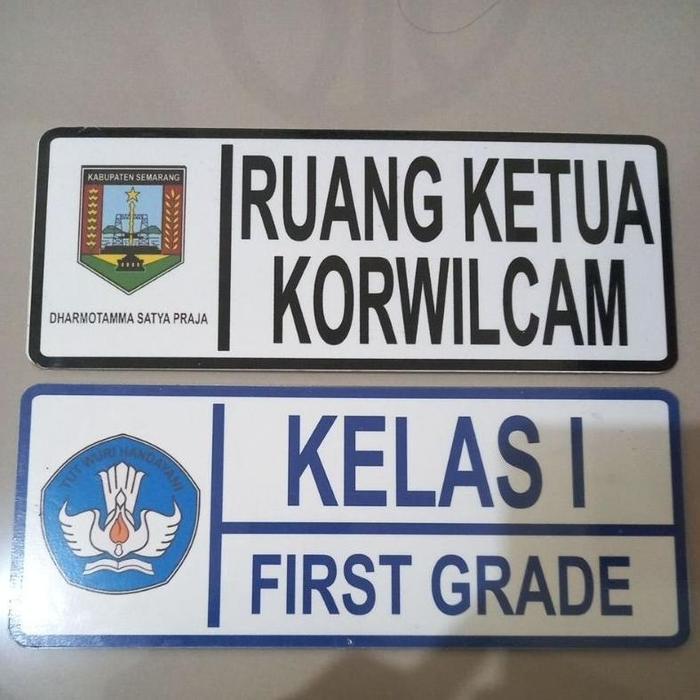 papan nama plang ruangan kelas kantor akrilik gantung bolak-balik - P.nama+ g.besi