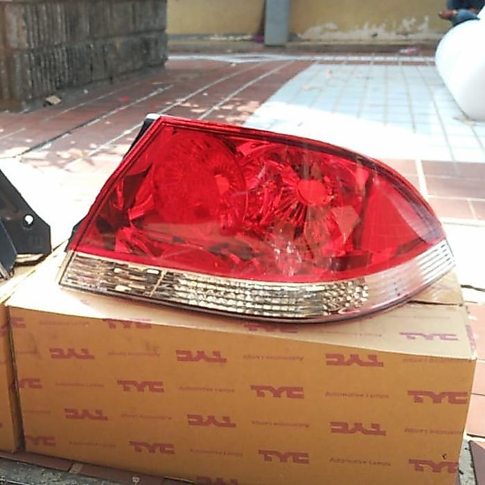 Lampu Belakang Stop Lamp Mitsubishi Lancer Cedia