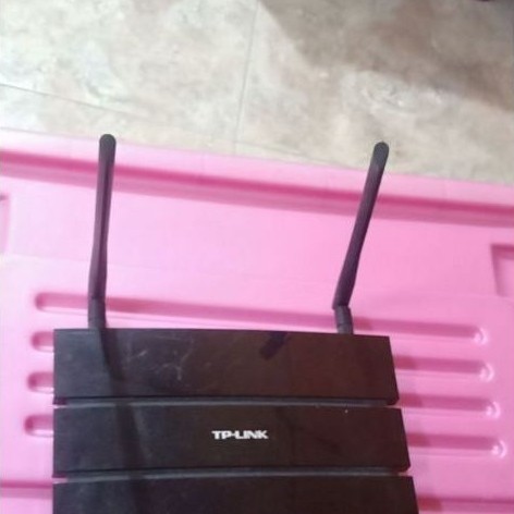 ROUTER WIFI TP-LINK N600 ROUTER TP-LINK N600 WIRELESS DUAL BAND GIGABIT ROUTER TL-WDR3600 2ANTENA NO
