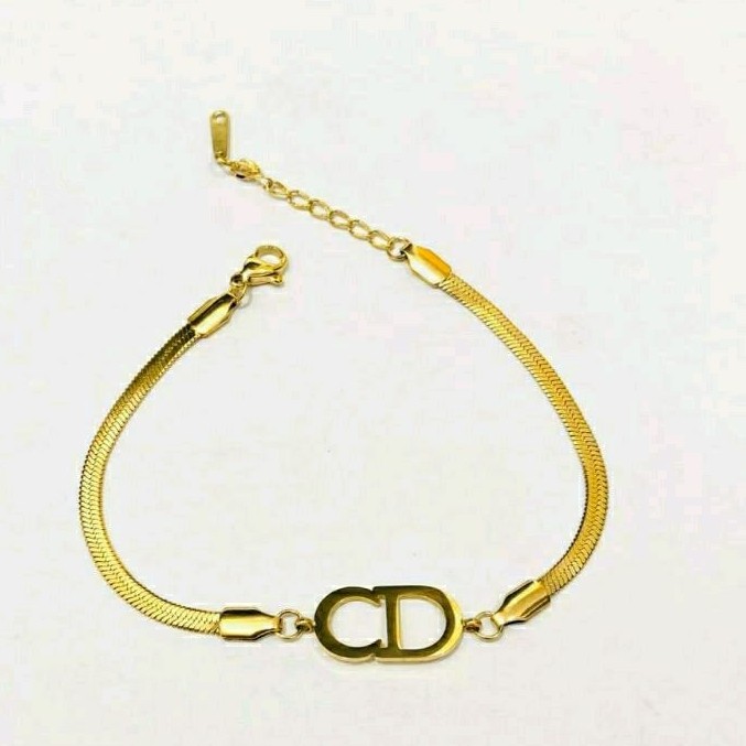 Gelang Tangan Titanium Wanita CD Gold / Asesoris Gelang