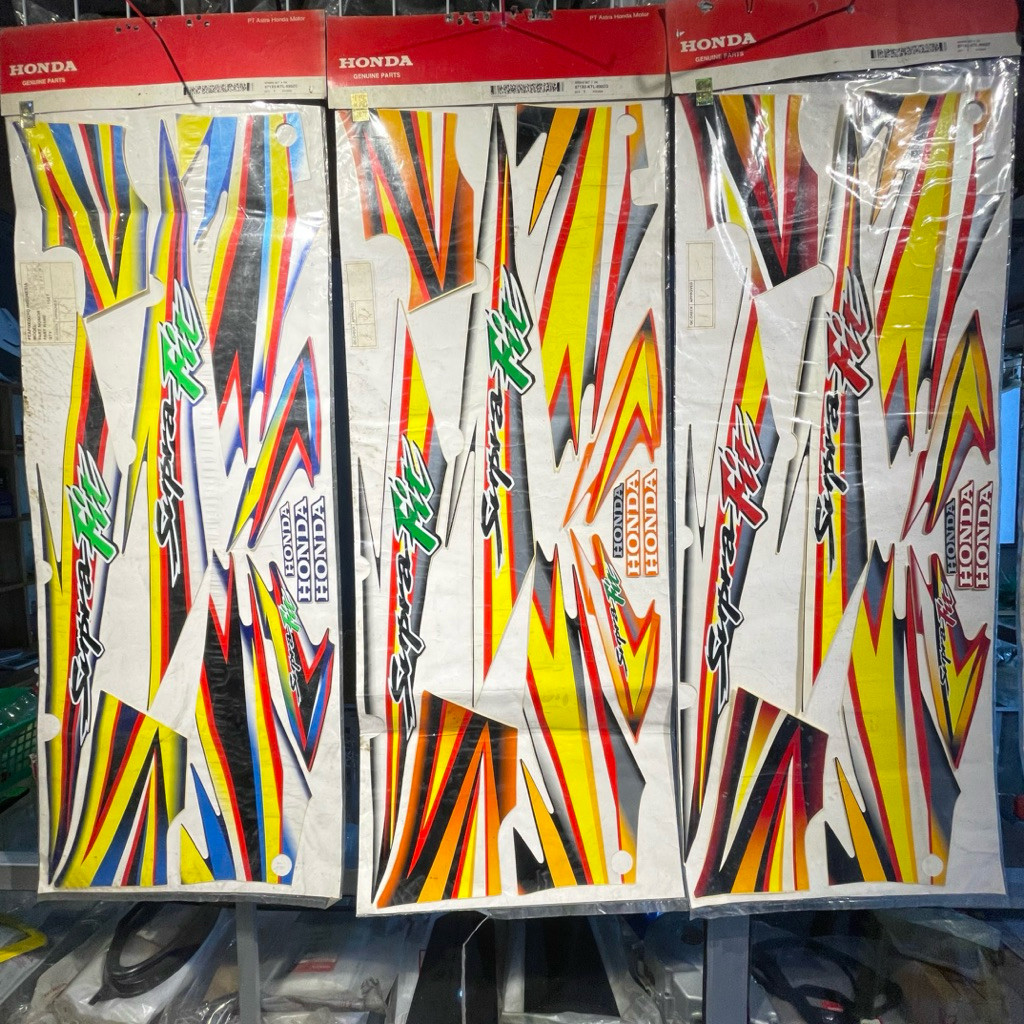 LIST STRIPE STRIPING STIKER STICKER BODY SUPRA FIT OLD LAMA CAKRAM ORIGINAL AHM 871X0 KTL 890