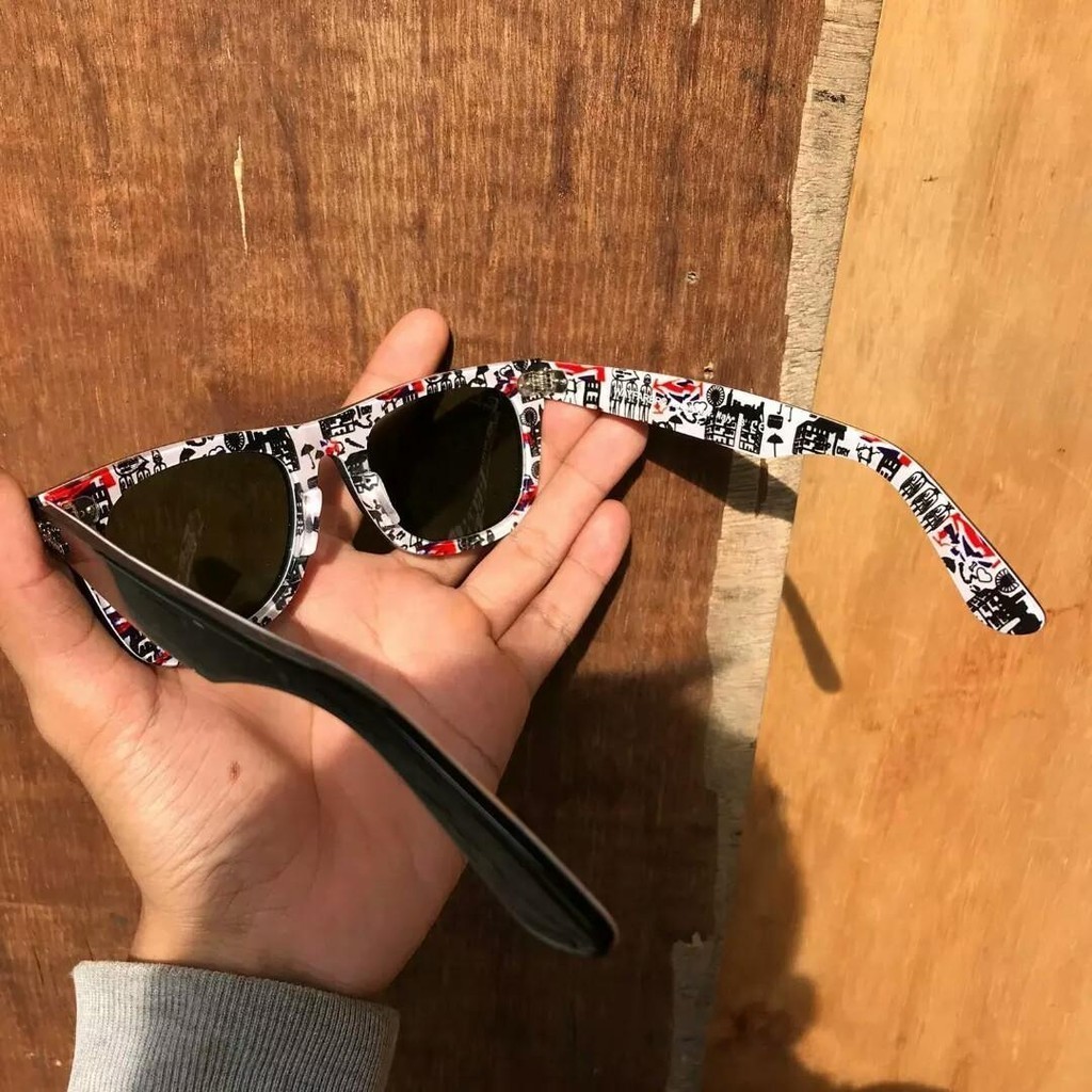 Kacamata pria RAYBAN WAYFARER SQUARE 2140 London