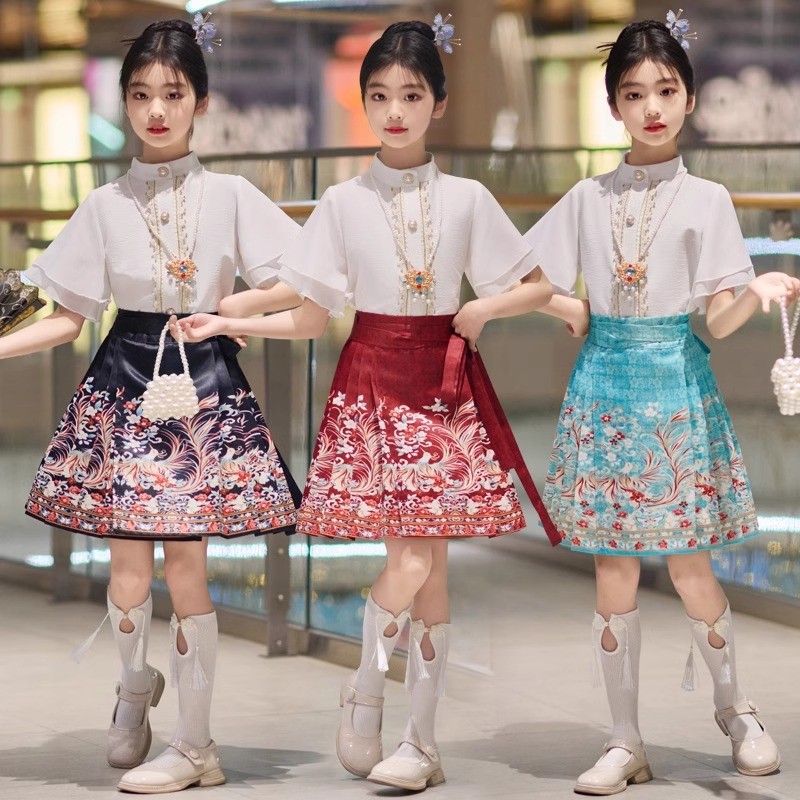 Set Atasan Lengan Mengembang dan Rok Pendek Hanfu untuk Gadis