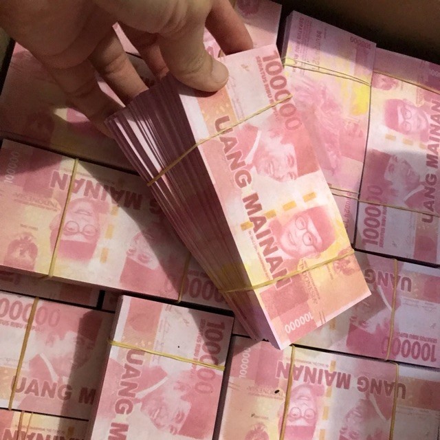Uang mainan / uang mahar / uang-uangan pecahan versi lama 100.000 isi +/- 500lbr
