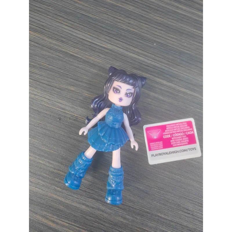 Spot Genuine Royale High Action Figure Fashion Game DLC Code Toy Set Gift Collection