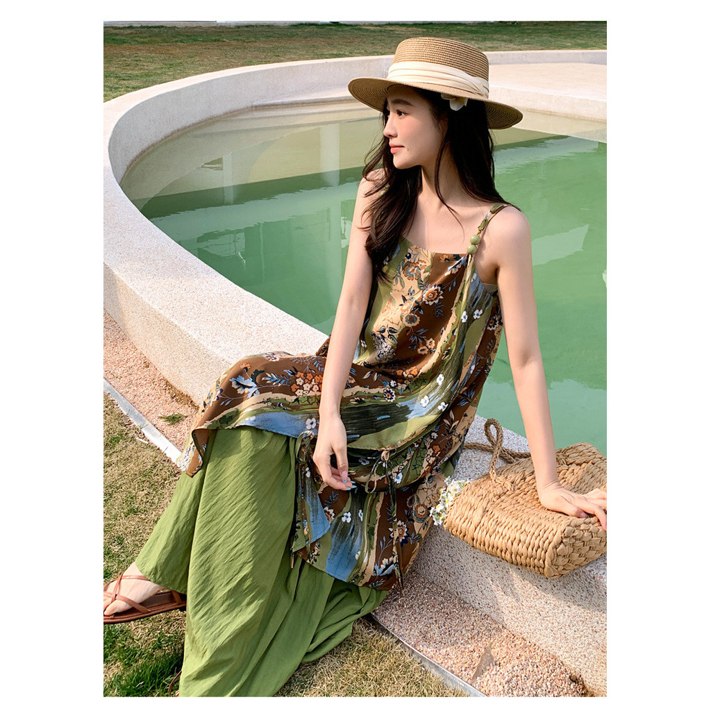 Crunchy Brulee Maxi Dress Wanita Floral Bohemian Spaghetti Strap Beach Vacation Korean Style Trendy