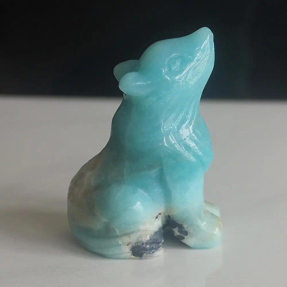 Hand carved gemstone crystal amazonite wolf figurine animal carving statue office desktop sculpture 
