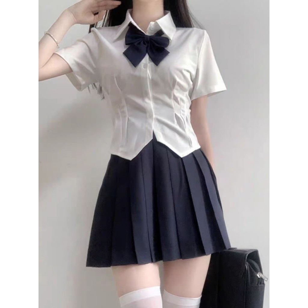 Set Wanita QX-6643 Kemeja Putih Lengan Pendek Rok Plisket Manis Sexy Seragam Sekolah Jepang Slim Fit