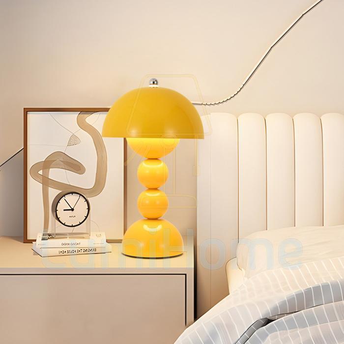 Lampu Meja Kamar Tidur Lampu Bunga Nordic Vintage LED Lampu Tidur Rechargeable Lampu Dekorasi Kamar 