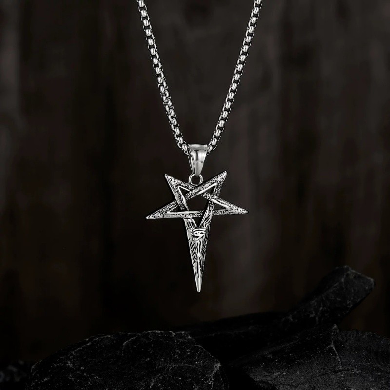 Kalung Pentagram Terbalik Iblis Gelap