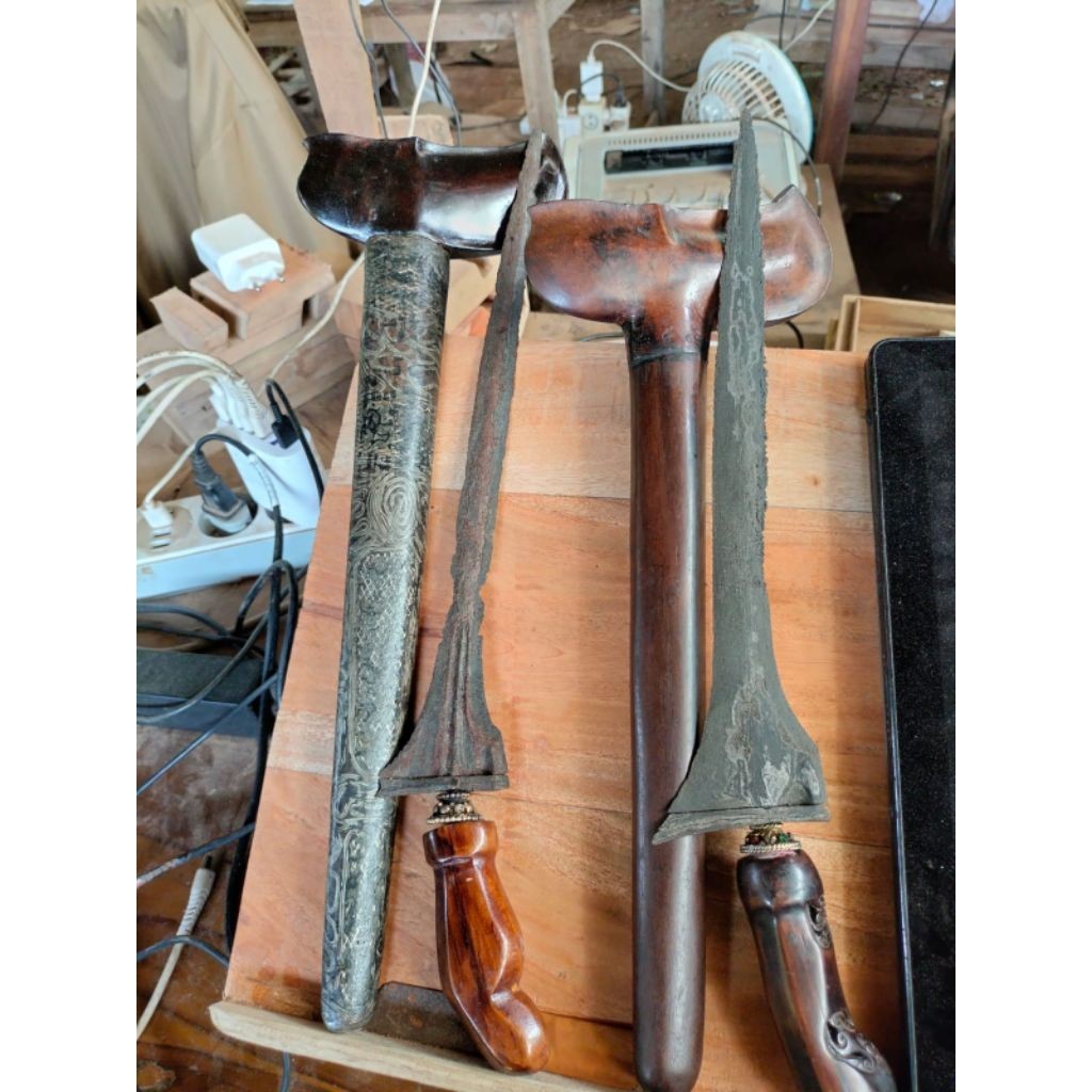 Keris Bilah Lurus Pamor Jelas + Warangka Gayaman