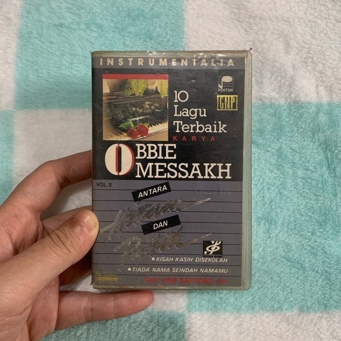 Kaset Obbie Messakh