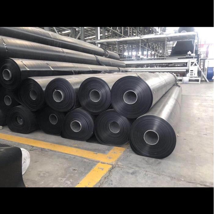 Plastik HDPE Geomembrane - Tebal 2 mm