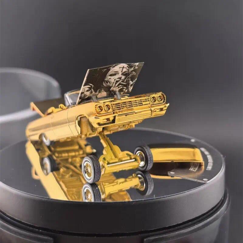  FineWorks 1:64 Miniature Chevrolet Impala West Coast Lowrider Electroplated Gold Model Car Toy For 