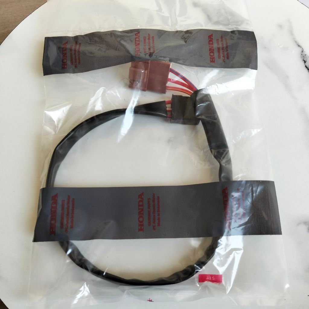 kabel soket ECU motor Honda PCX