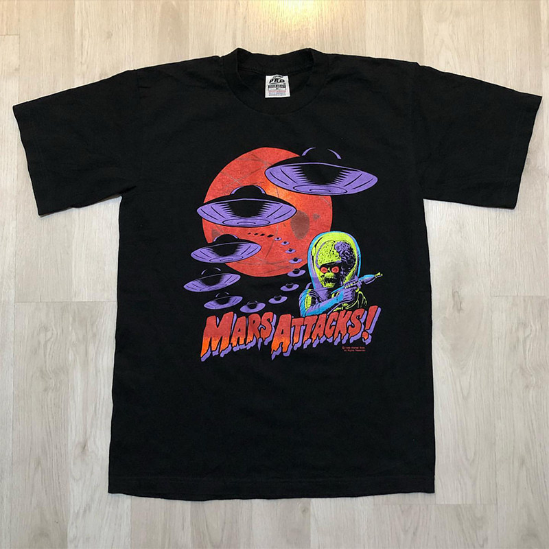 Misfit Brand Kaos Lengan Pendek Mars Attacks Mars Adventures on Earth Vintage Trendy Unisex Longgar 