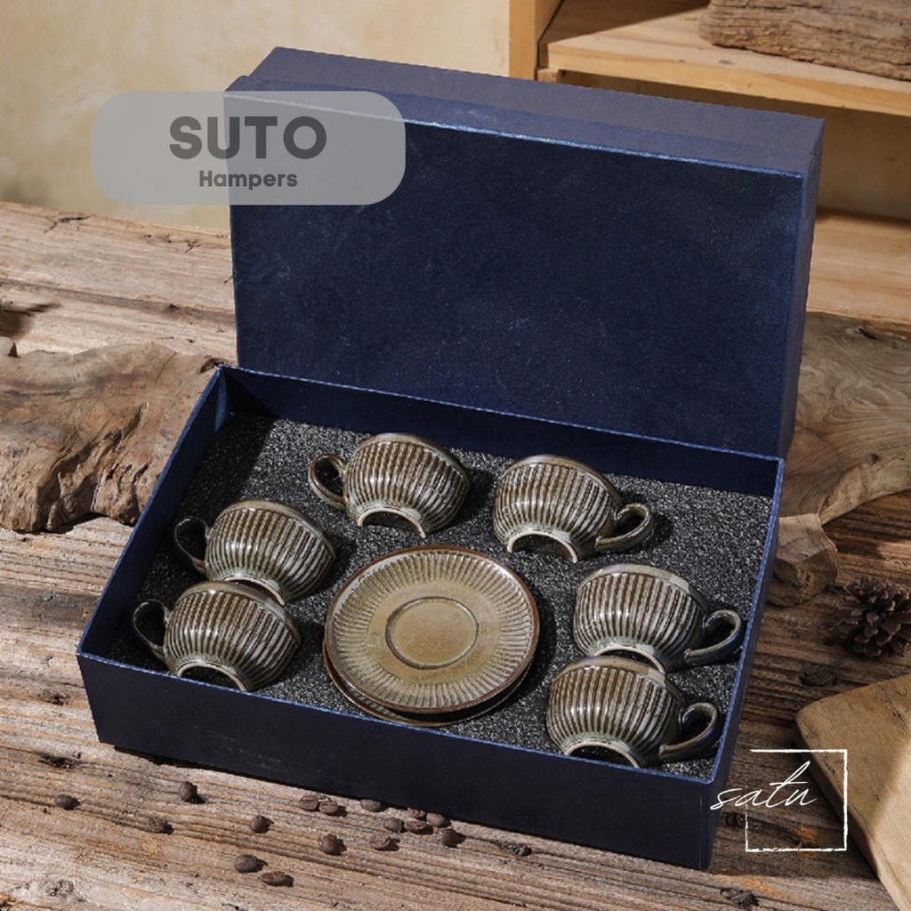 SUTO Hampers Cangkir Keramik dan Pisin Parcel Gelas Keramik Set 6pcs