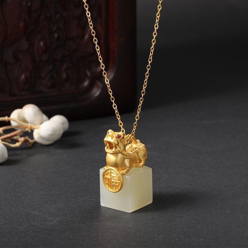 Liontin Pixiu Segel Jimat Pelindung Gaya Etnis Cina, Kalung Elegan