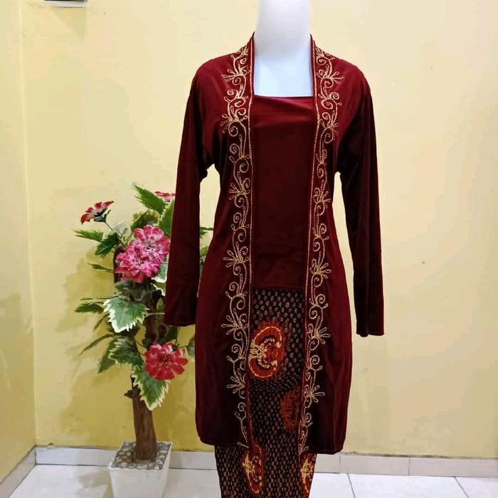kebaya kutubaru bludru terlaris Baju Wanita Panjang Dewasa - hitam, S