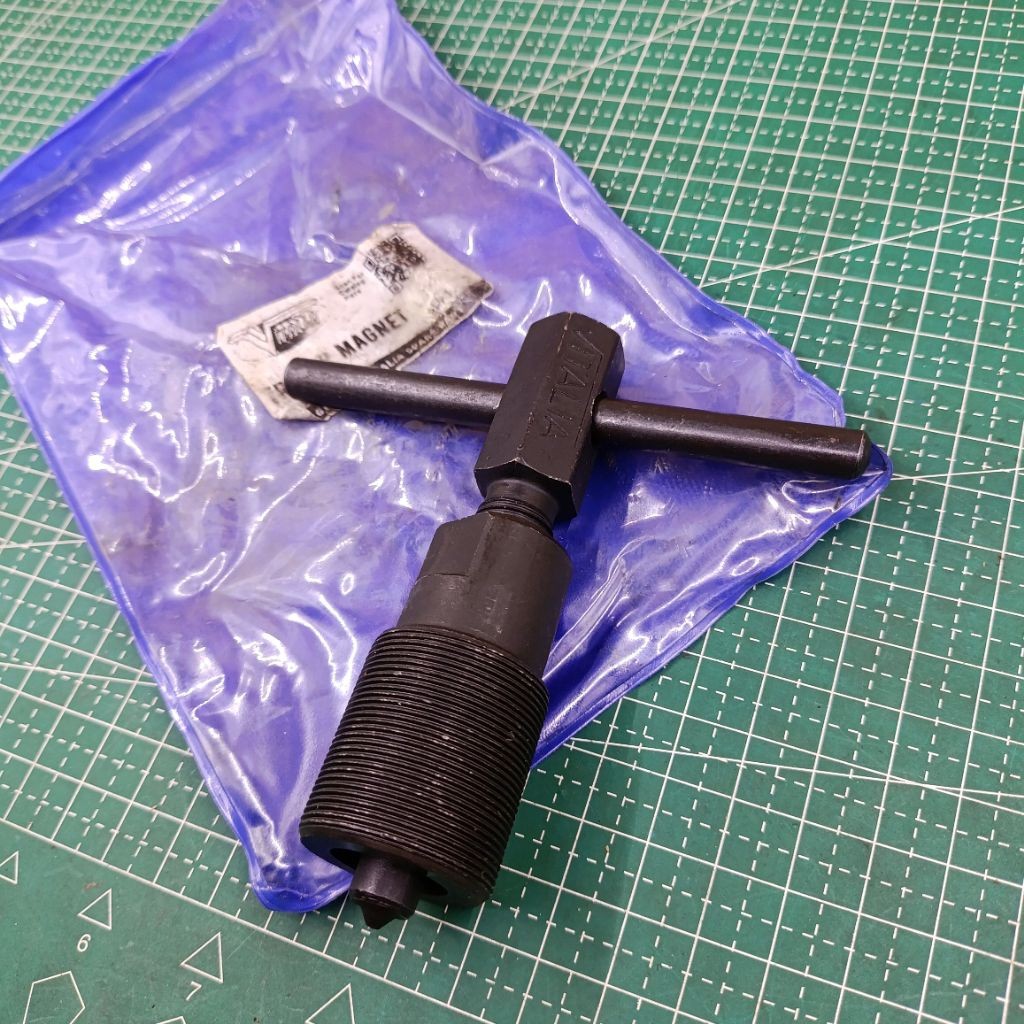 treker tracker pembuka magnet vespa pts ps px pxe excel exclusive strada spartan