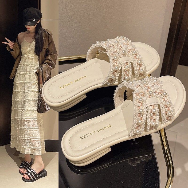 Sendal mutiara bergaya Chanel untuk wanita, sepatu pantai datar