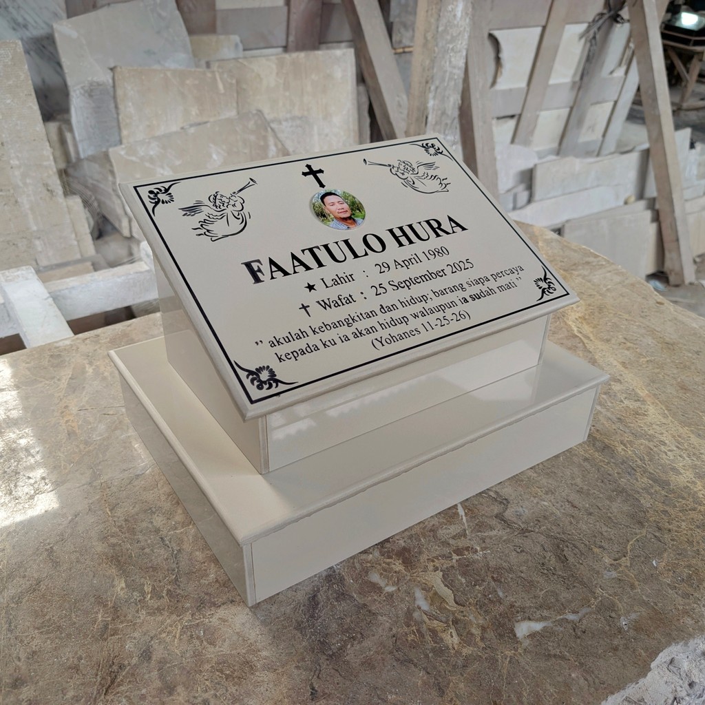 Seni Marmer - Batu Nisan Kristen Foto 40x30 Cm Putih Ivory