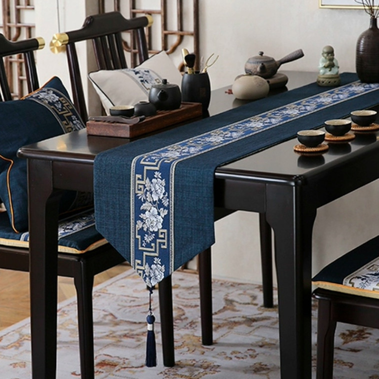 Taplak Meja Oriental Panjang Mewah / Table Runner Tassel