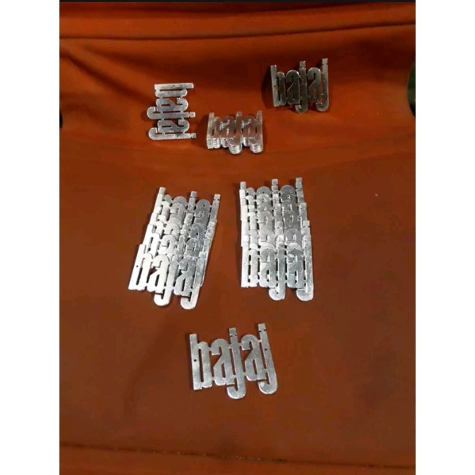 emblem BAJAJ nos