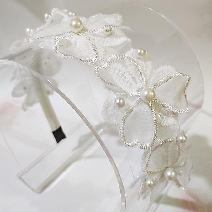Bando bunga putih/ bando mutiara/ bando bunga mutiara putih SSS