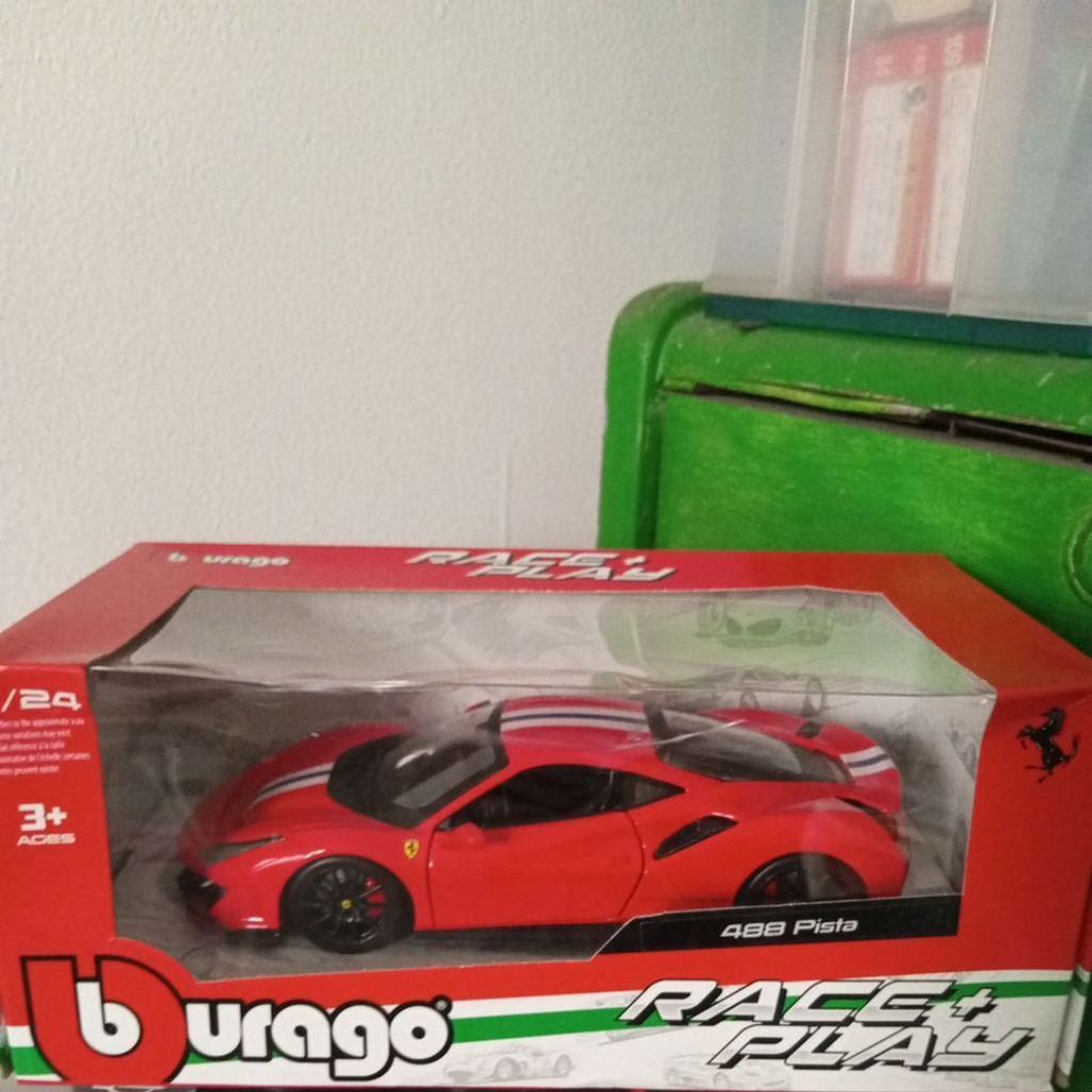 Ferrari 488 pista