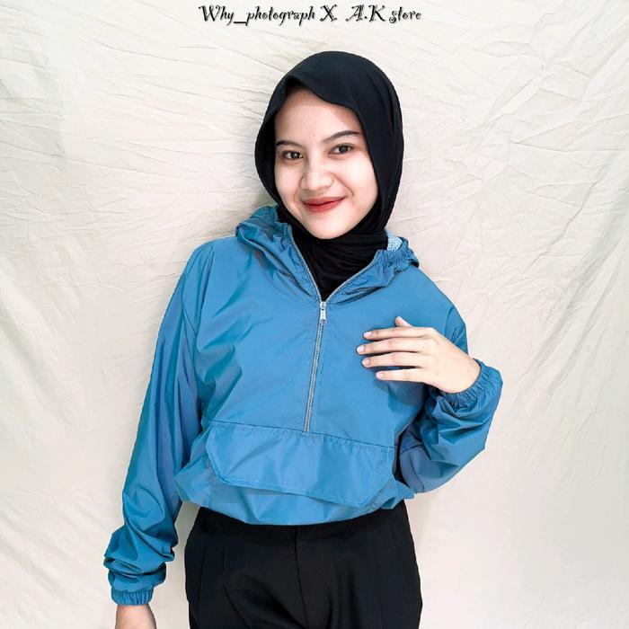 DISKON Jaket Olahraga Crop Wanita Parasut dengan Saku Depan Grey Hitam Blue Denim Dusty Pink Kuning 