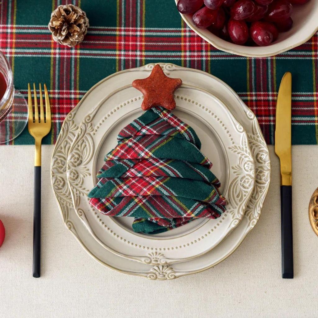 4pcs/set Classic Scottish Tartan Plaid Cloth Napkins 2023 Xmas 40cm*40cm Home Hotel Dining Table Dec
