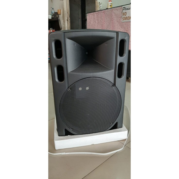 (KUALITAS TERBAIK) ( JUAL 2 BUAH) box speaker 12 inch model rcf baru fiber plastik 12-29 - TERMURAH