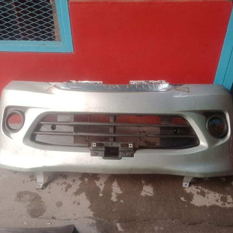 bumper depan luxio 2016