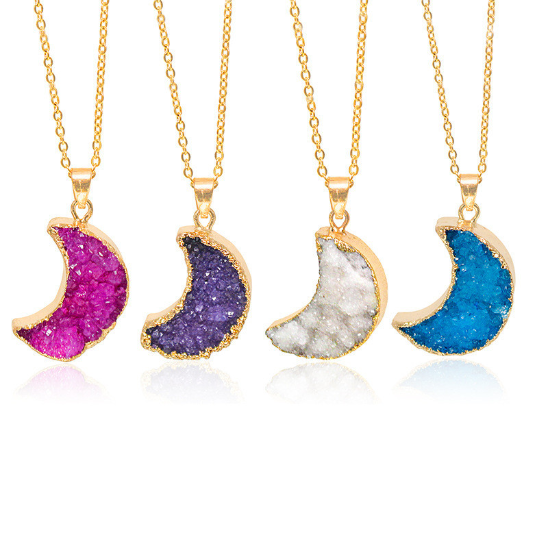Liontin bulan cluster kristal alami, batu kristal kasar, liontin batu alam berwarna (liontin tunggal