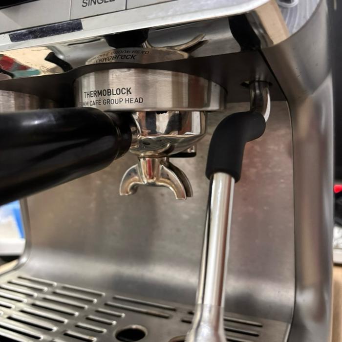 Mesin Pembuat Kopi Otomatis Ferrati Ferro FCM 5020