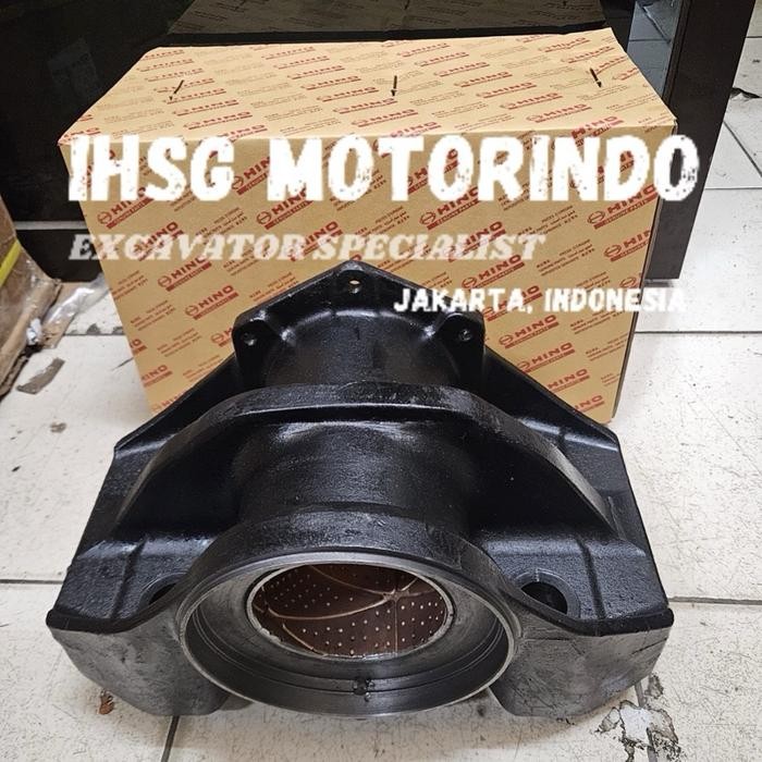 S4950-EW013 S4950EW013 S4950-EW020 S4950EW020 SEAT TRUNION HINO 500 FM260JD GENUINE