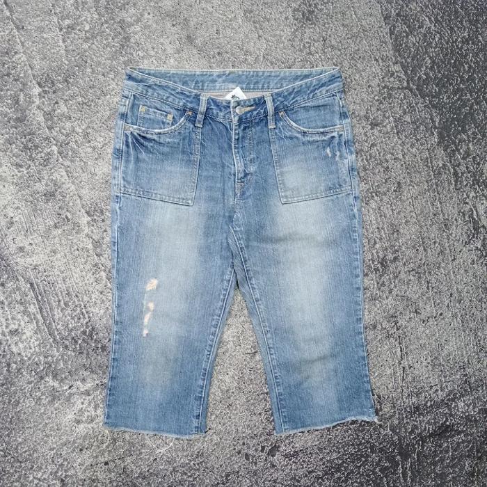 Celana pendek pria 3/4 jeans UNIQLO ripped murah size 30