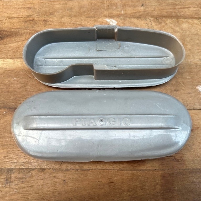 Tutup fork vespa excel fork besar
