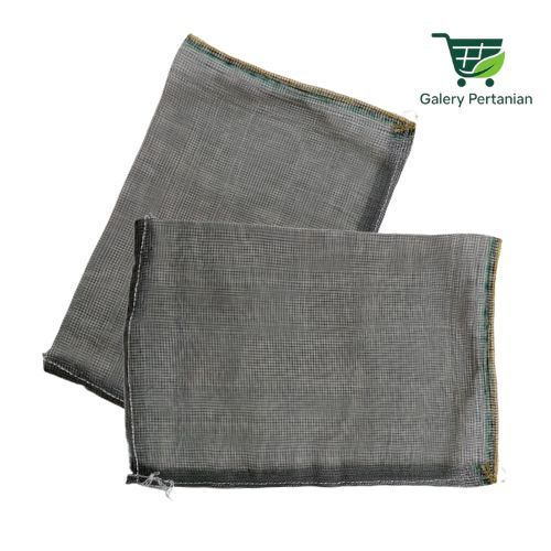 10 Karung Hitam Baru Plus Tali Bungkus Buah Klengkeng Matoa Cover Buah Bungkus Klengkeng. Karung