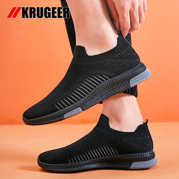 (Style Mall.id) Krugeer Sepatu Pria Sneakers Impor Slip On Kasual dan Sporty KG-002 - HitamList Puti
