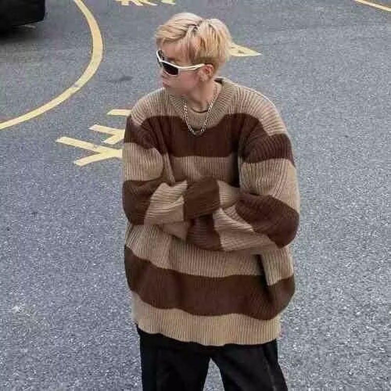 Sweater pria berleher bulat, atasan rajutan, kaos dasar, lengan panjang.