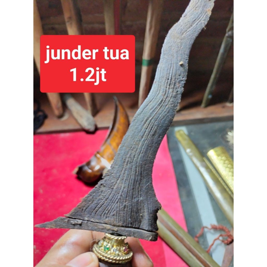 Keris Junder Tua Kuno Sepuh Pamor Junjung Derajat Mendak Selut Permata Mewah