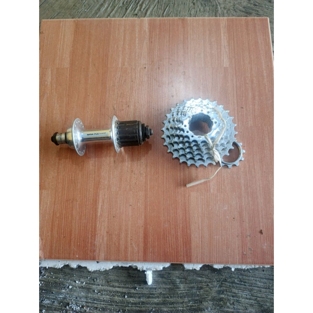 hub sepeda model sloop suntour xc com plus sprocket nos