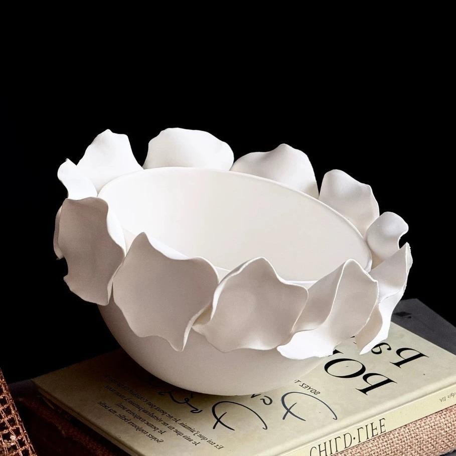 Ceramic Vase Three-dimensional Petal Handcrafted Ceramic Jar Flowerpot Irregular Handicrafts Flower 